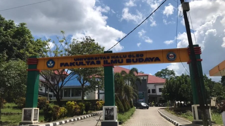 FIB UHO Kolaborasi Campus France Indonesia